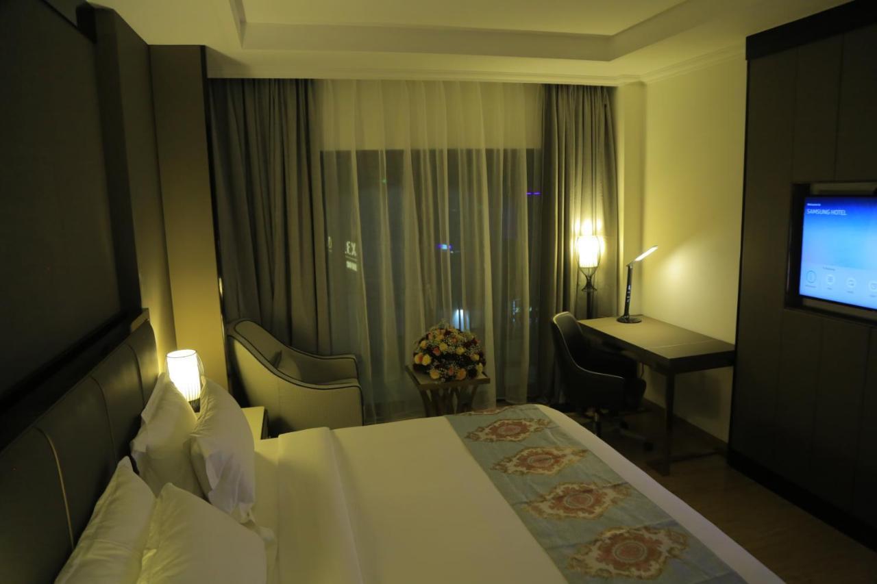Check Inn Hotel Addis Ababa Exteriör bild